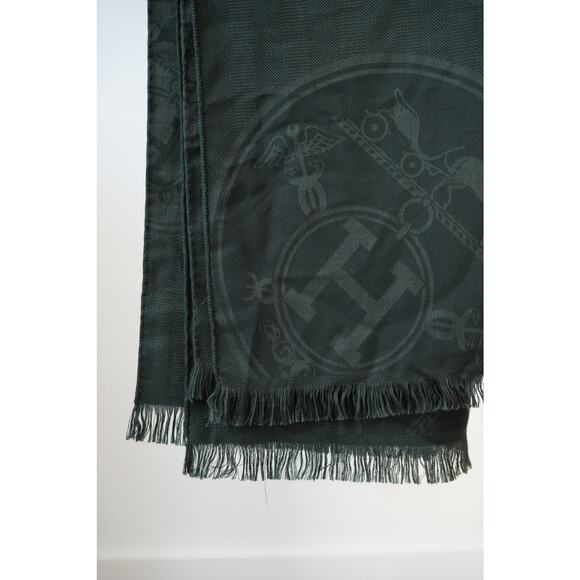 Hermes silk shawl/ scarf - Picture 4 of 5